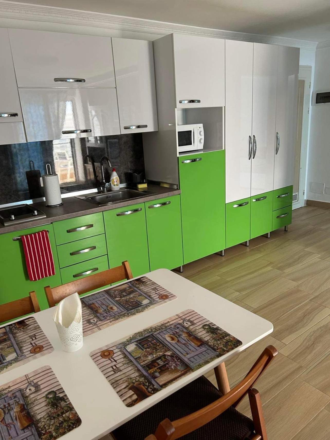 Kk Fafa Apartments Golem  Kültér fotó